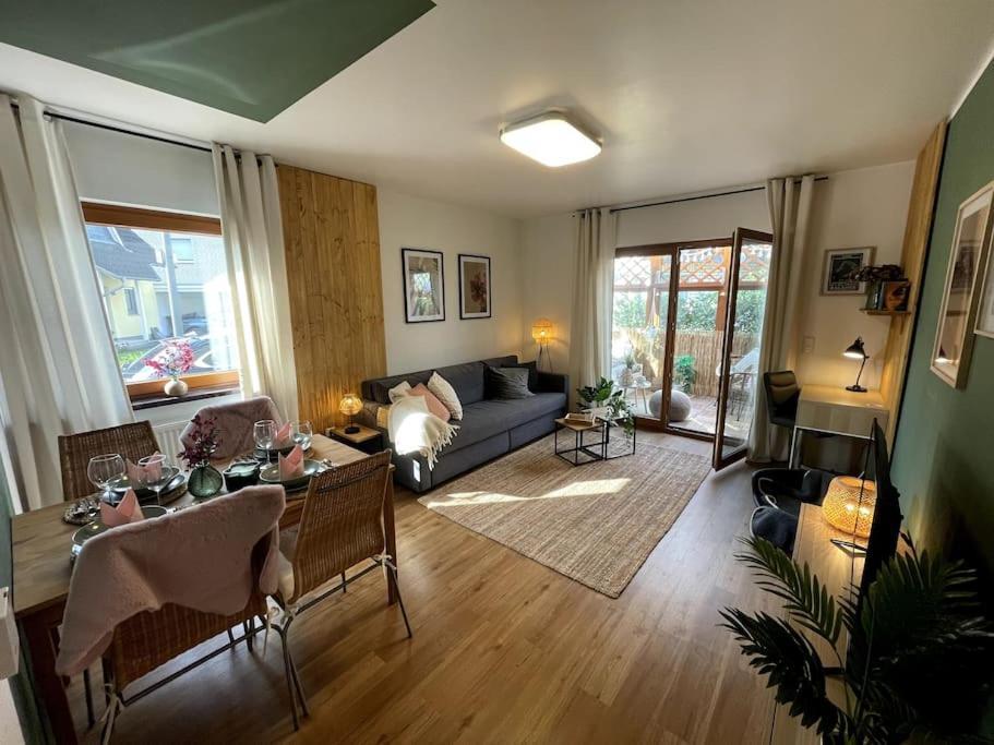 Cozy Wilkipartment Bis 4 Pers - Hund - Netflix - Wlan - Wintergarten - Coffeebar - Popcorn Verl Exteriör bild